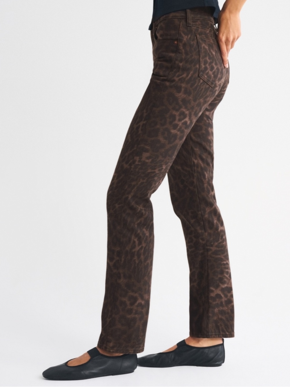Abercrombie Mid Rise 90’s Straight Leopard Print Jean | Size 26 Tall | NWT - Picture 10 of 13
